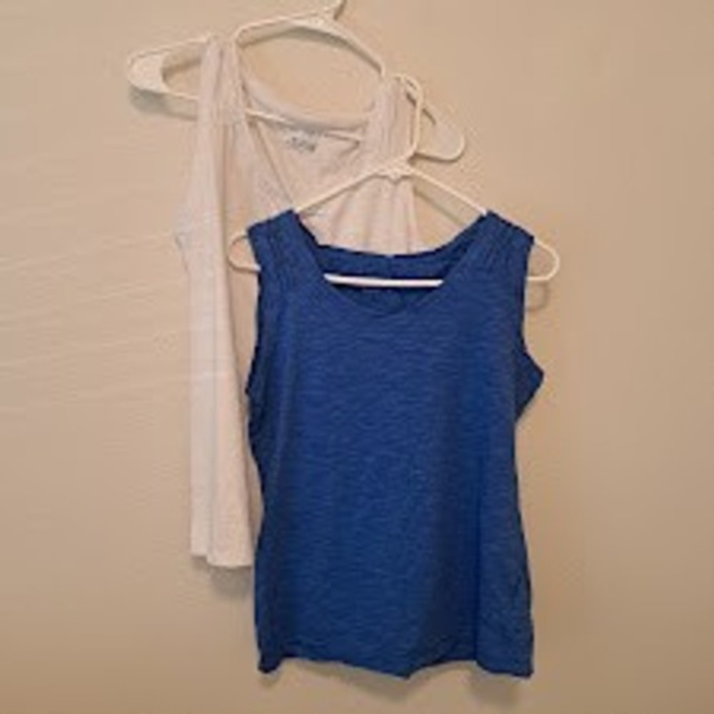 Columbia Womens V-Neck Tank Top Bundle Slub Knit Blue White Small Set of 2
